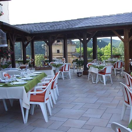 Logis L'Oustal Del Barry Hotel Najac Buitenkant foto