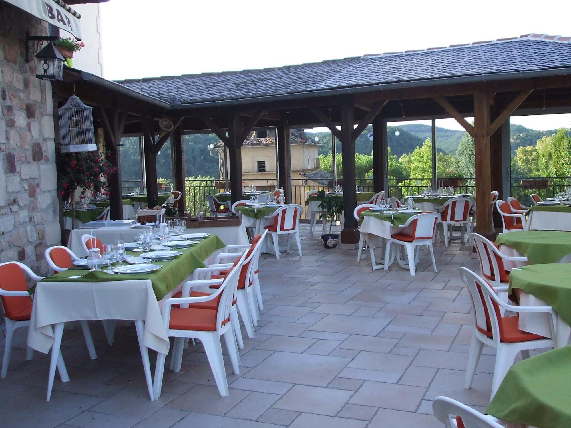 Logis L'Oustal Del Barry Hotel Najac Buitenkant foto