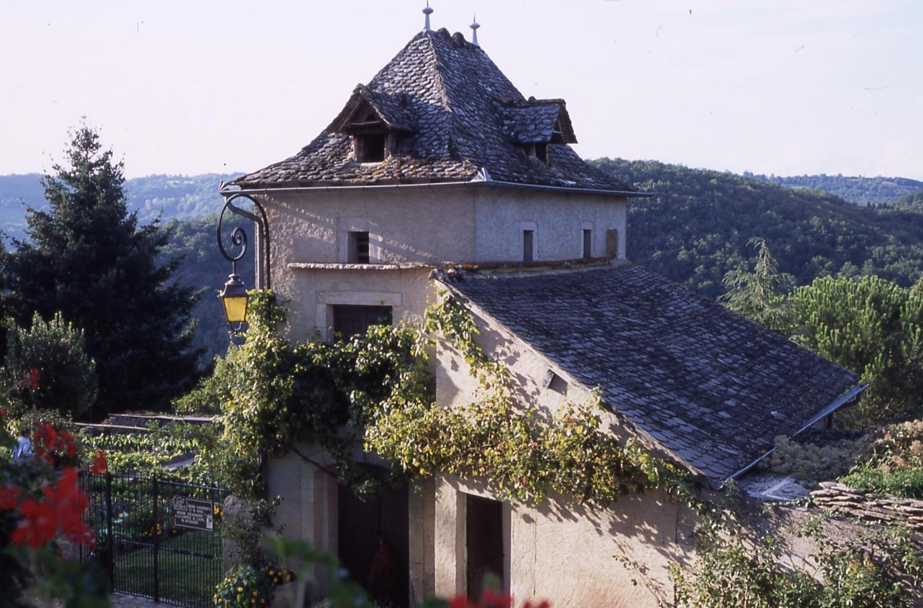 Logis L'Oustal Del Barry Hotel Najac Buitenkant foto