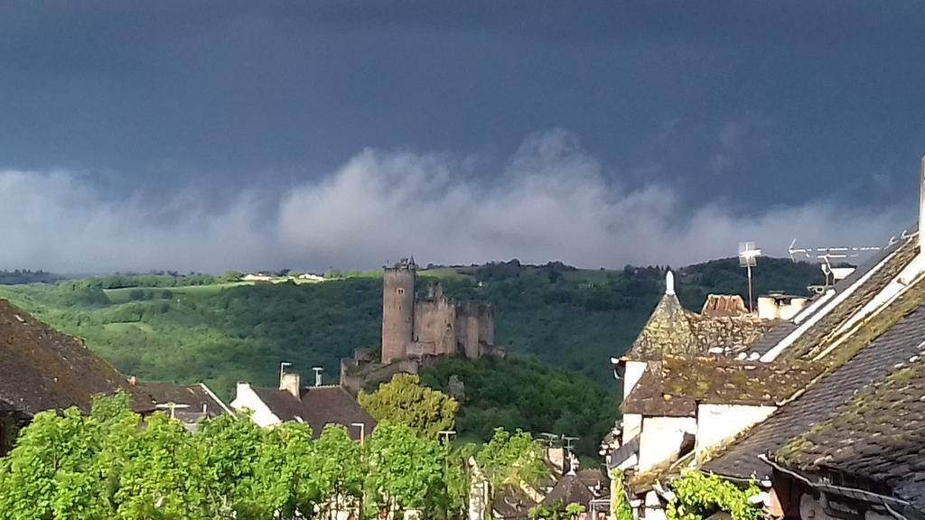 Logis L'Oustal Del Barry Hotel Najac Buitenkant foto